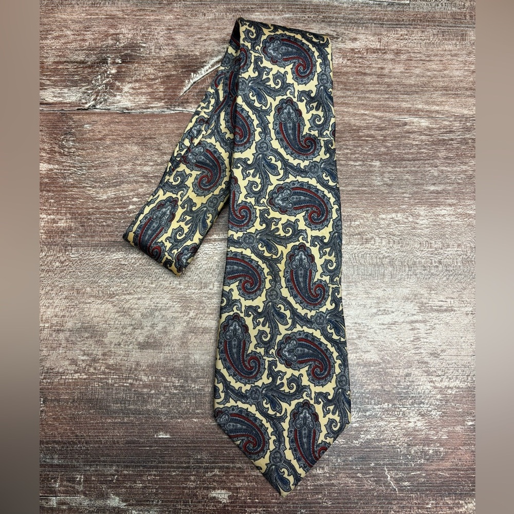 Kenneth Roberts VGUC Paisley Silk Tie Made In USA 100% Italian Silk